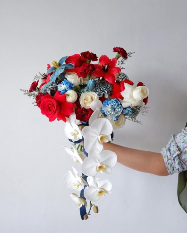 Cascade mix Import (fresh flowers)